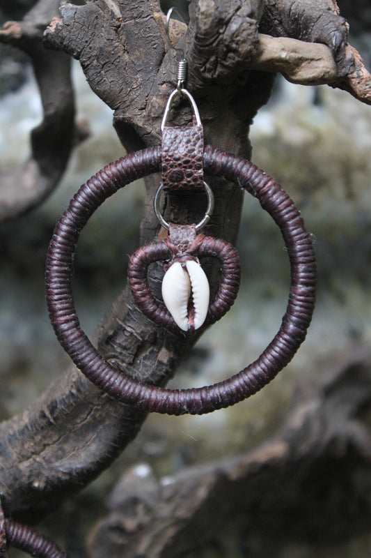 Earthy cowry earrings