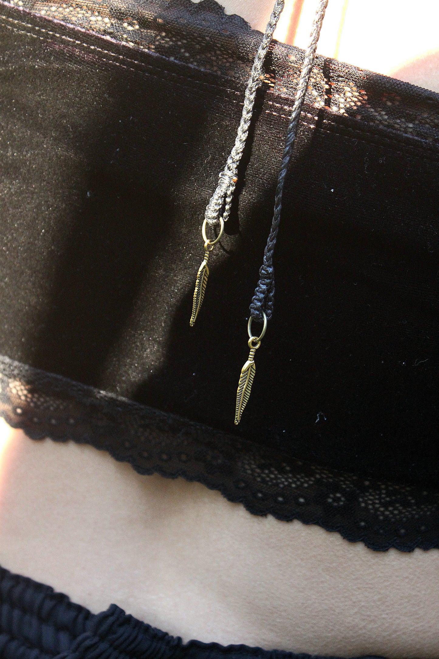 Basic & brass neck ring