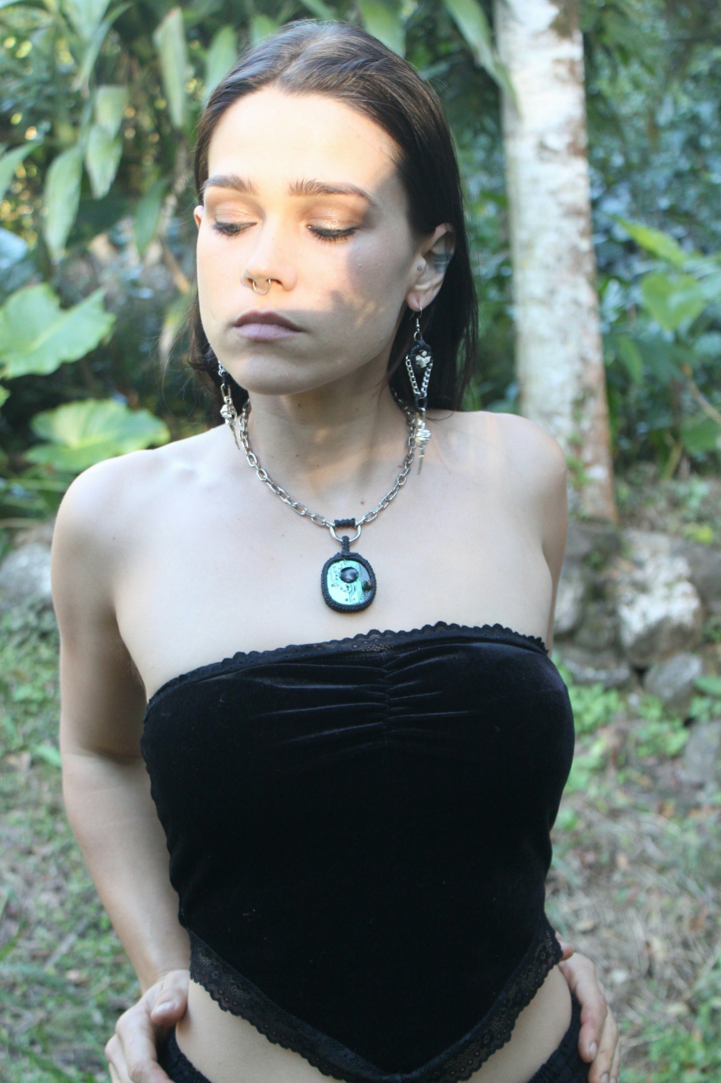 High-tech necklace