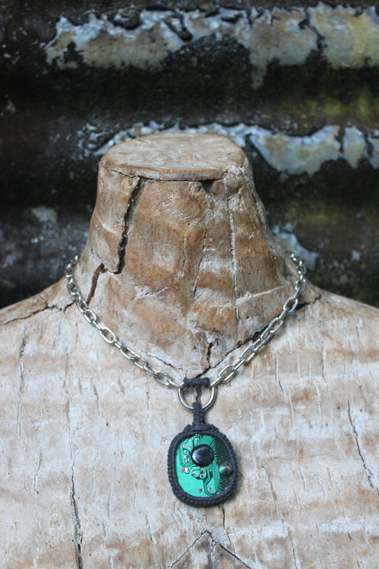 High-tech necklace