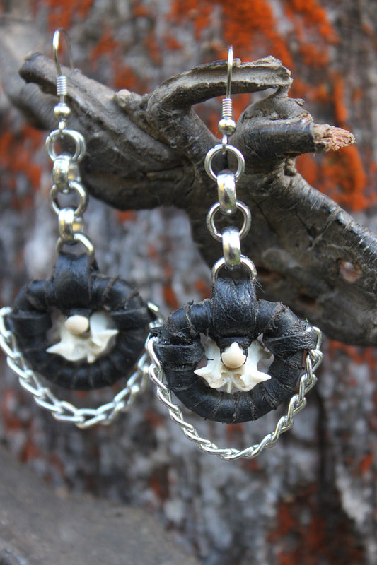 Snake bone chain drops