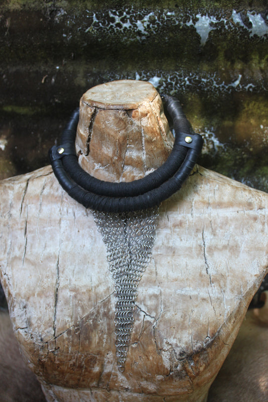 Chain mail neck ring