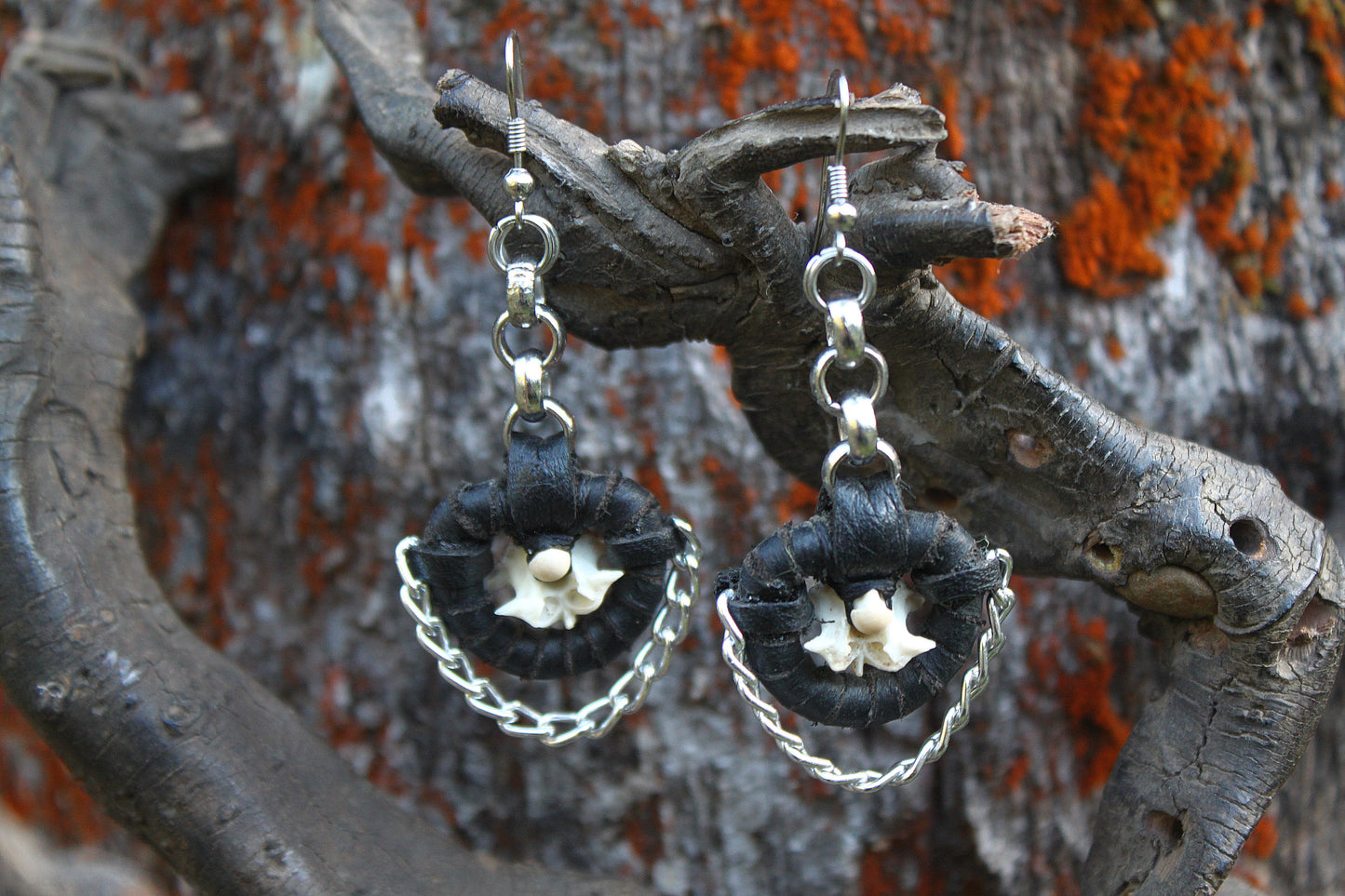Snake bone chain drops