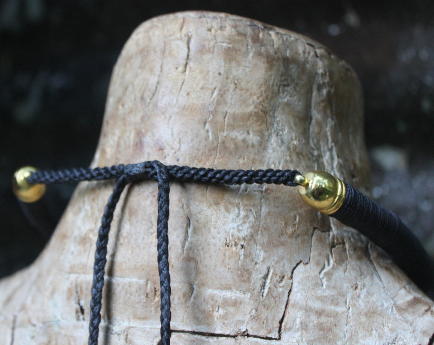 Basic & brass neck ring