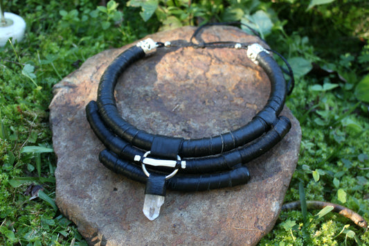 Triple cascade neck ring