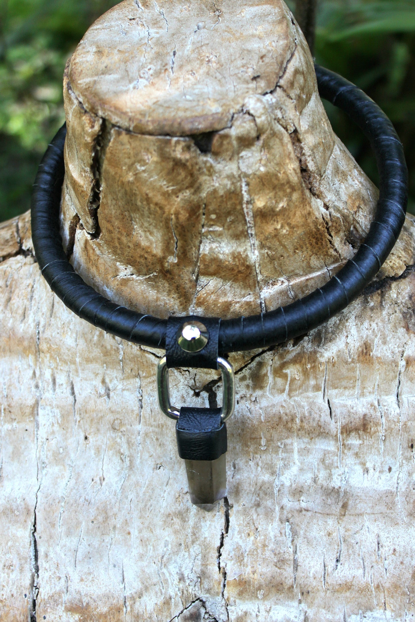 Black leather & smokey quartz neck ring