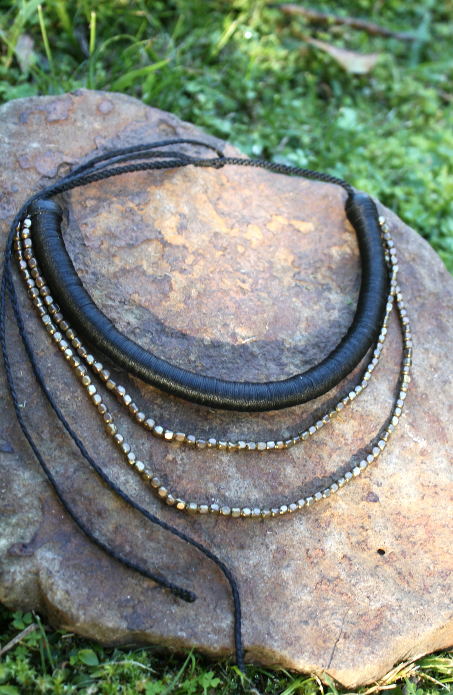Simple and brass neck ring