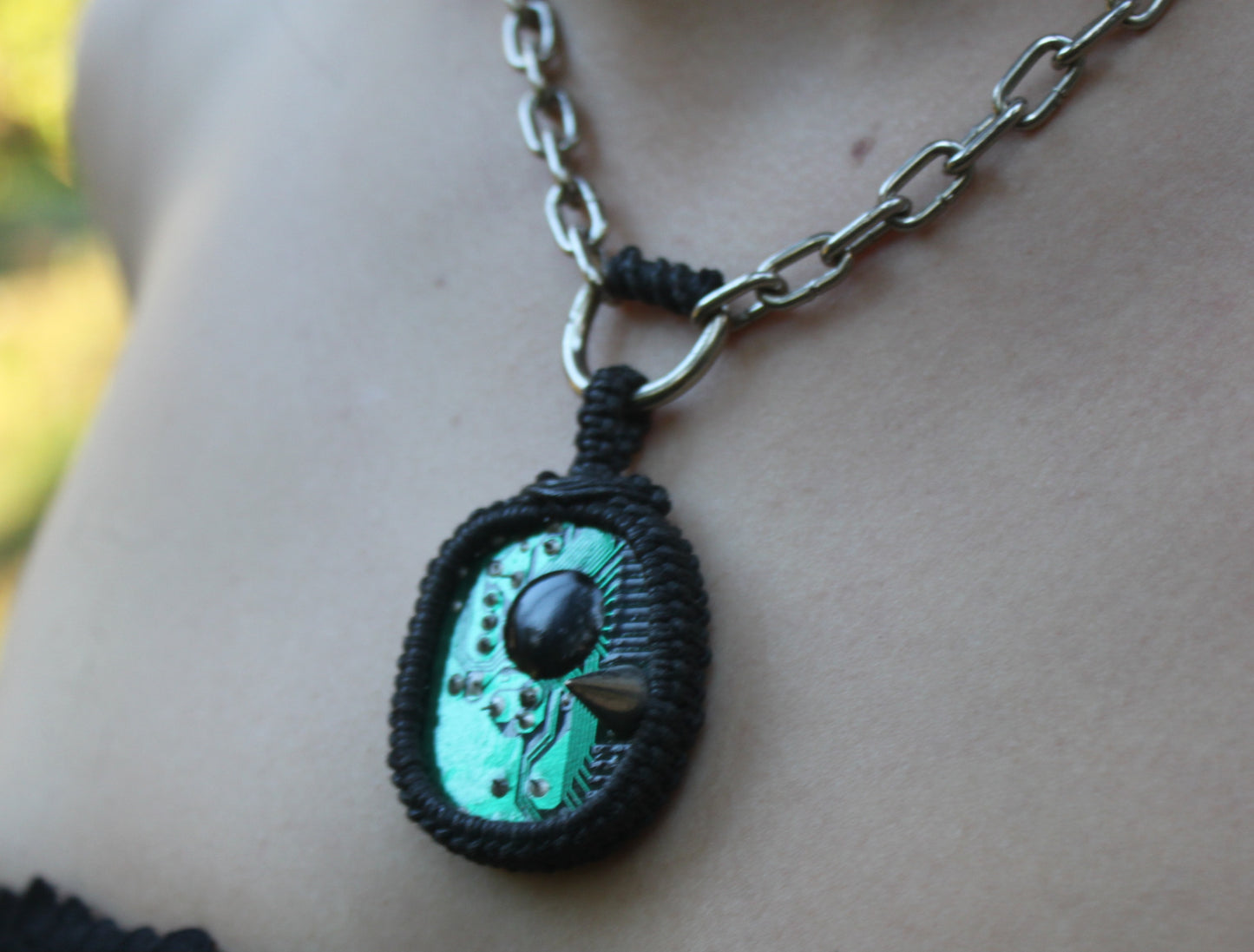 High-tech necklace