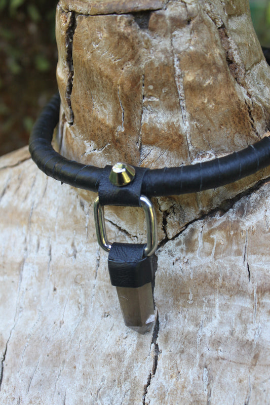 Black leather & smokey quartz neck ring